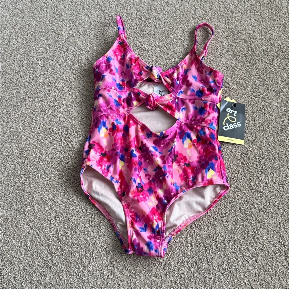 089 NWT Art‎ Class Garden Floral One Piece Cut Out Swimsuit - Size: M (8)